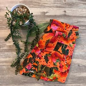Orange blooming garden short / Size Small Product from Farm Rio